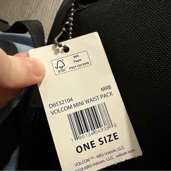 Volcom Mini Waist Fanny Hip Pack Bag Zip Closure in Marina Blue NEW - Picture 7 of 7